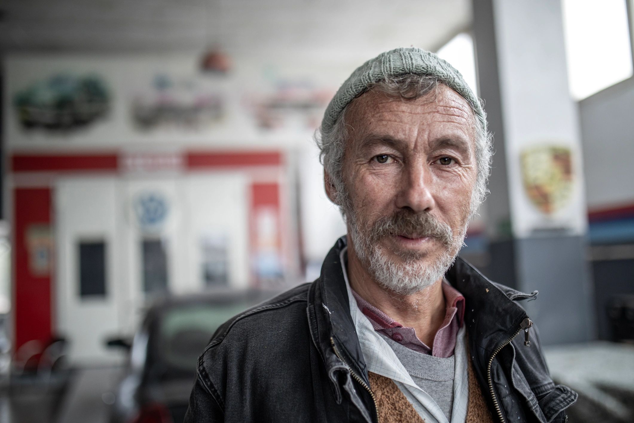 Portrait of a mechanic in a workshop