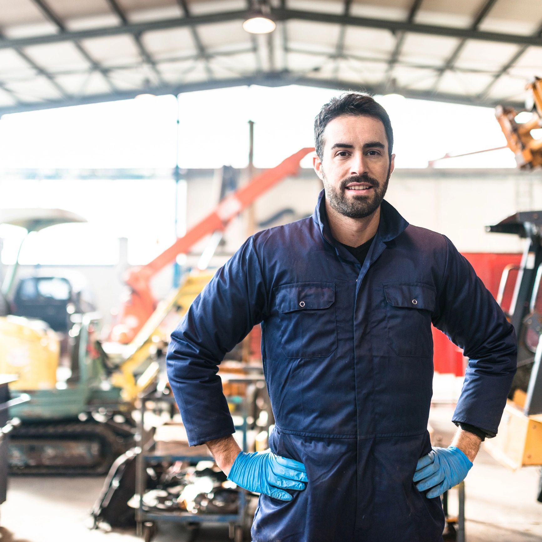 Portrait of a professional mechanic in a workshop